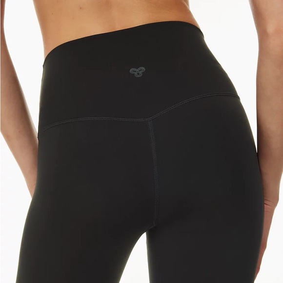 Aritzia Black high rise leggings New without tags - Picture 3 of 8